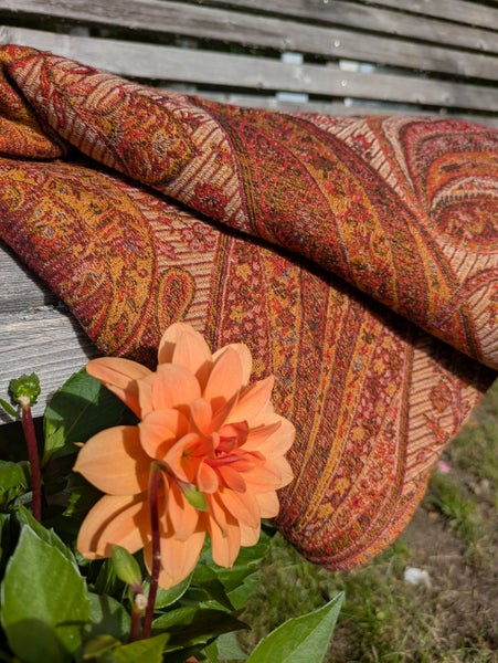 Almitra Tattva Cashmere Collection 100% villainen kantoliina