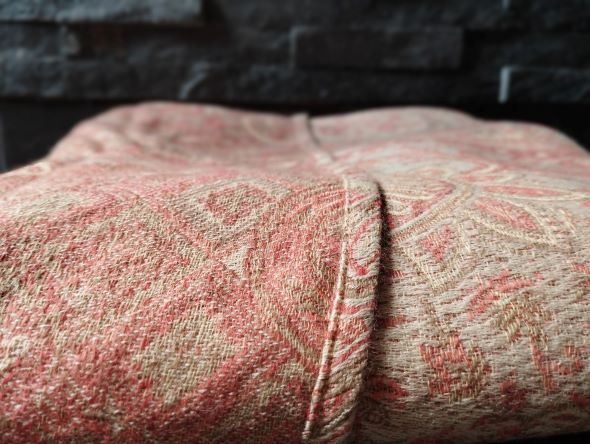 Almitra Tattva Cashmere Tushara villainen kantoliina